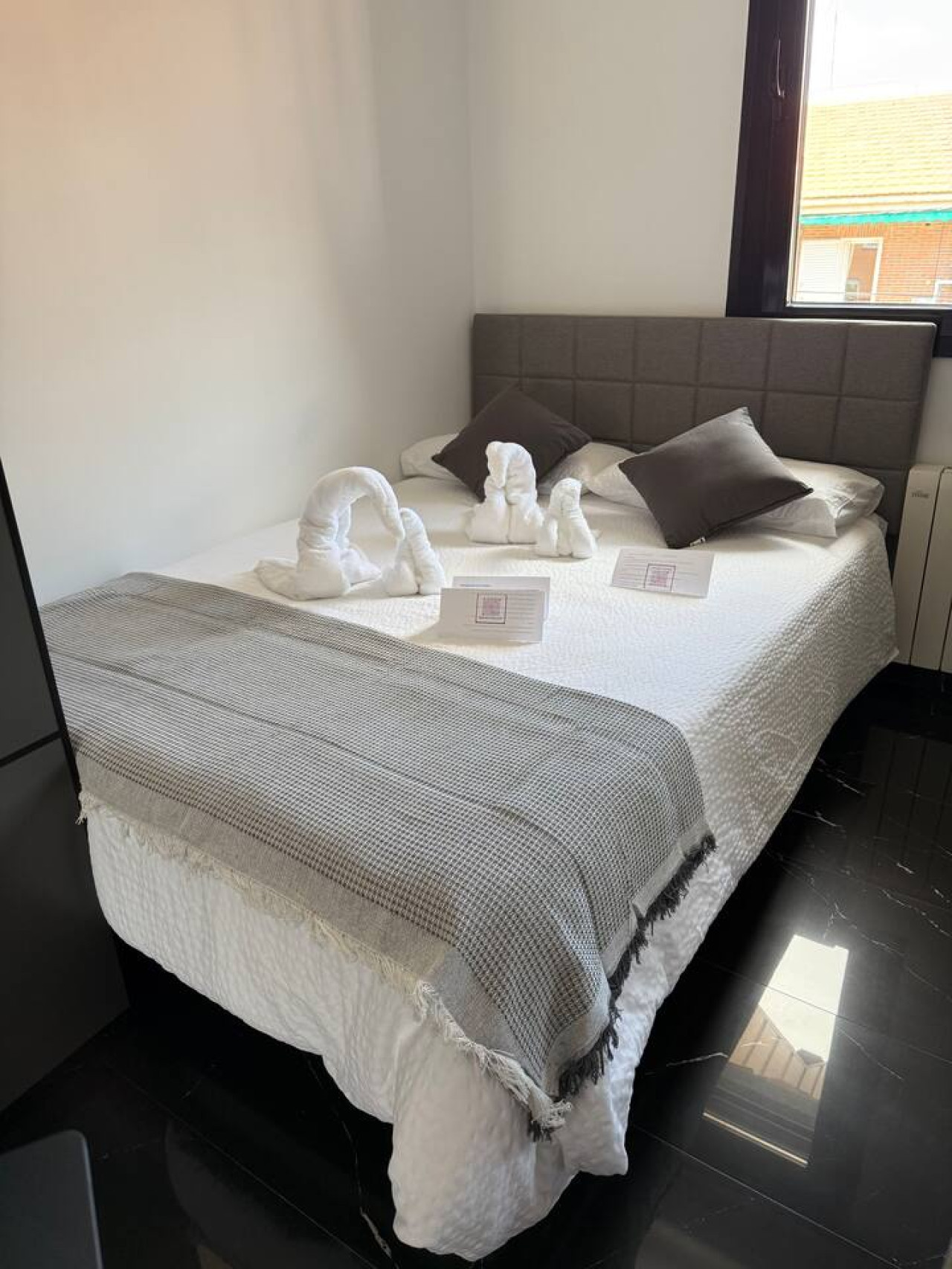 Chalet vanguardista Madrid — imagen adicional
