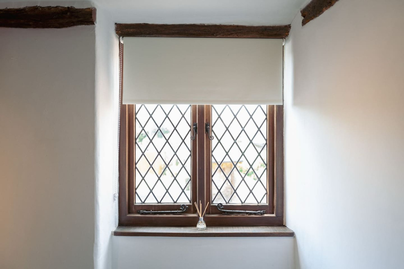 Historic Shop House | 6BR | Ideal for Contractors in 69 High Street - Property image 23 - VivreStays