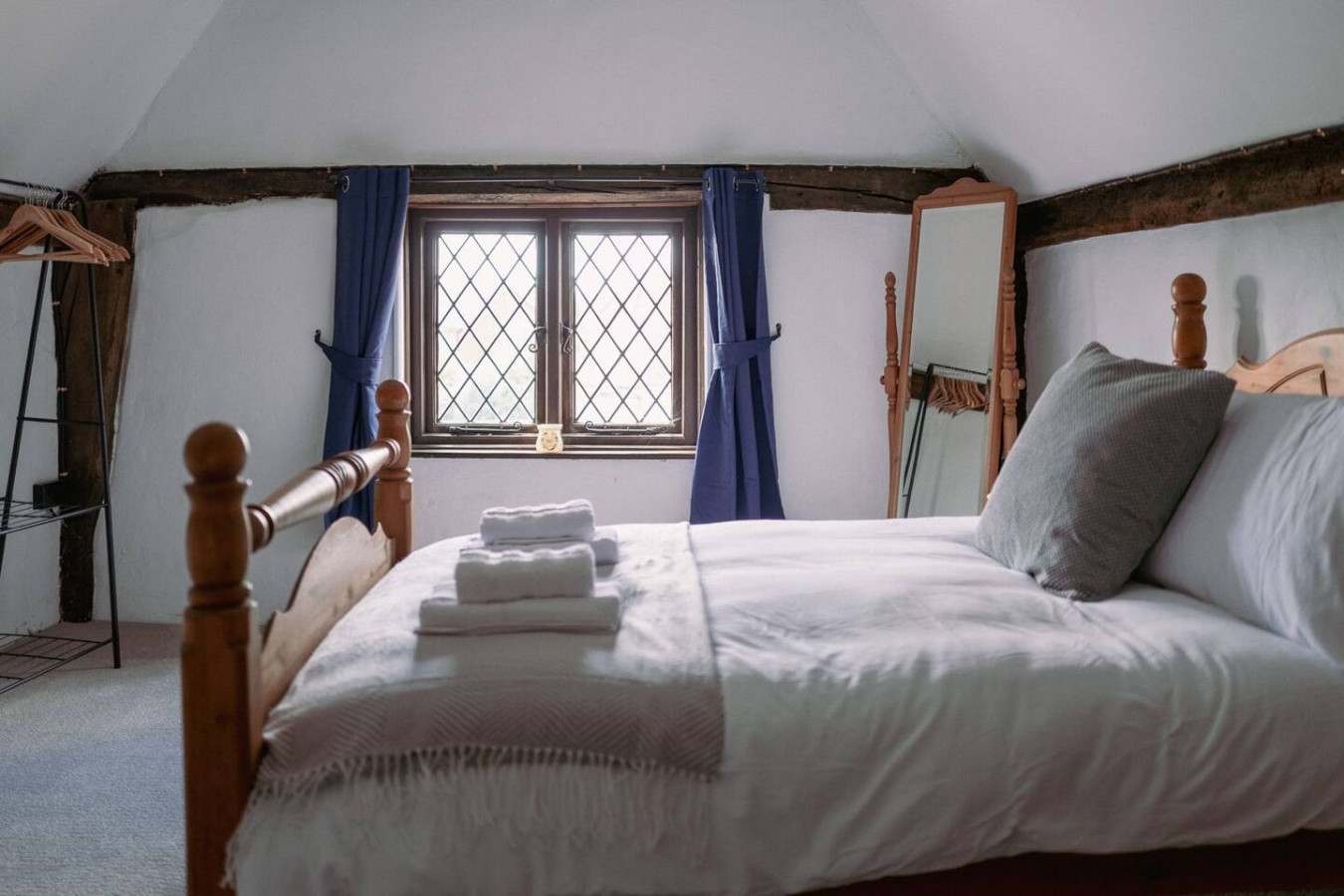 Historic Shop House | 6BR | Ideal for Contractors in 69 High Street - Property image 26 - VivreStays