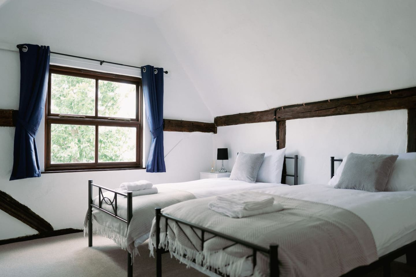 Historic Shop House | 6BR | Ideal for Contractors in 69 High Street - Property image 29 - VivreStays