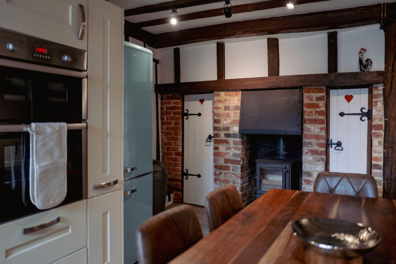 Historic Shop House | 6BR | Ideal for Contractors in 69 High Street - Property image 33 - VivreStays