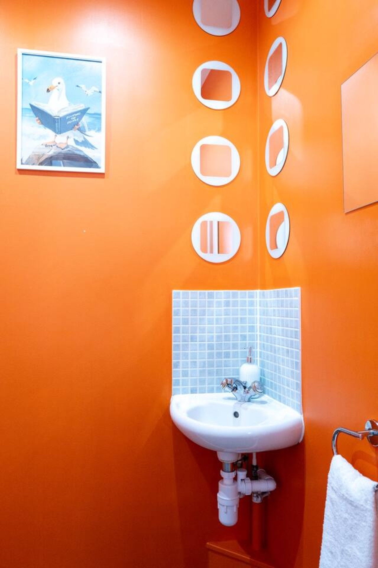 Colourful 5BR Home | Sleeps 11 + Parking | Beaches in 9 Wigeon Road - Property image 34 - VivreStays