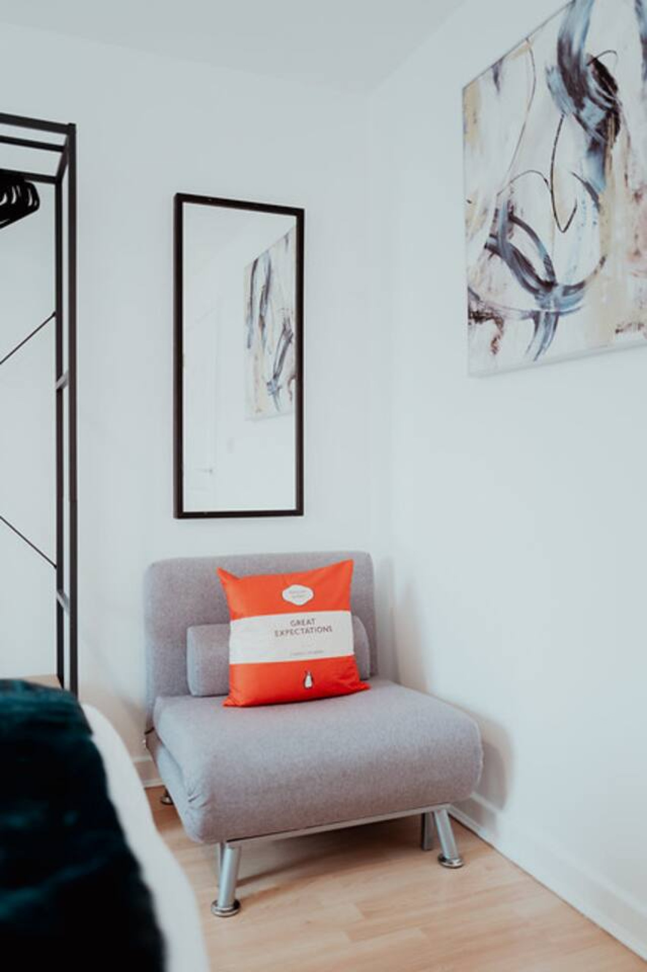 Stylish Flat | Nr High St | Parking | Pet Friendly in Lyon Court, High Street 56 - Property image 4 - VivreStays