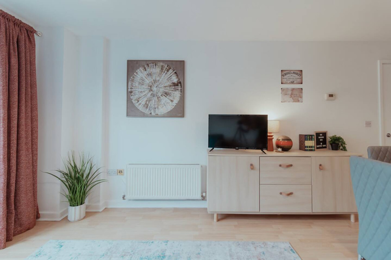 Stylish Flat | Nr High St | Parking | Pet Friendly in Lyon Court, High Street 56 - Property image 13 - VivreStays