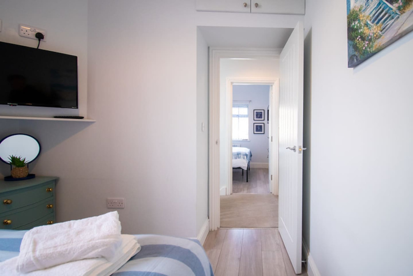 2BR Home | Parking x3 | Walk to Docks & Station in 13 Charles Street - Property image 46 - VivreStays