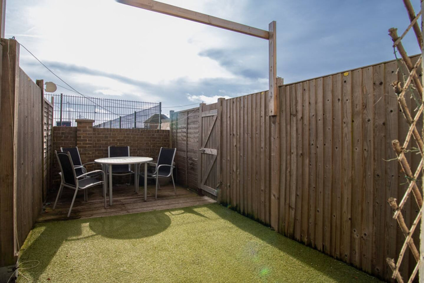 2BR Home | Parking x3 | Walk to Docks & Station in 13 Charles Street - Property image 4 - VivreStays