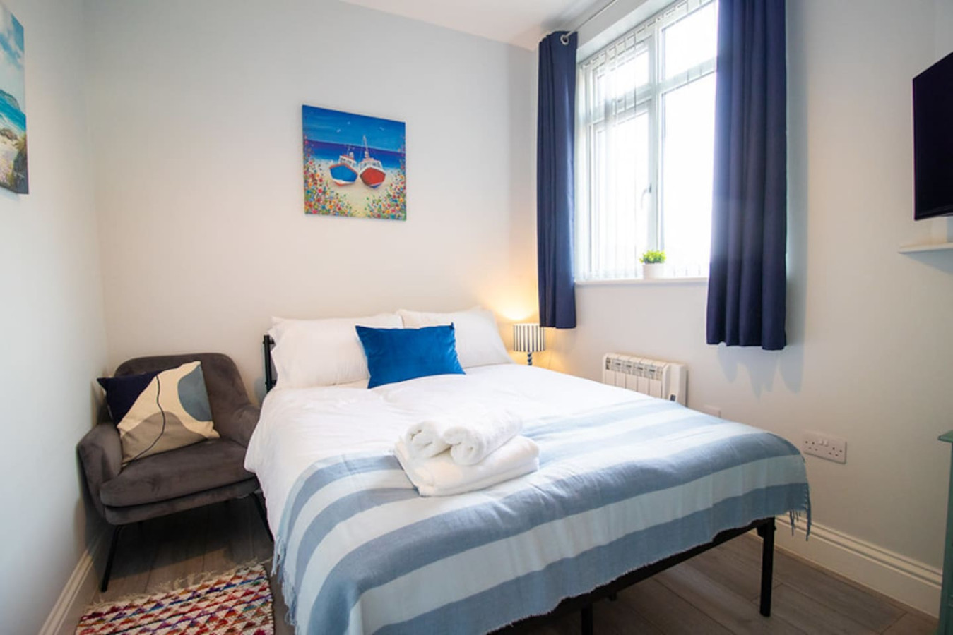 2BR Home | Parking x3 | Walk to Docks & Station in 13 Charles Street - Property image 49 - VivreStays