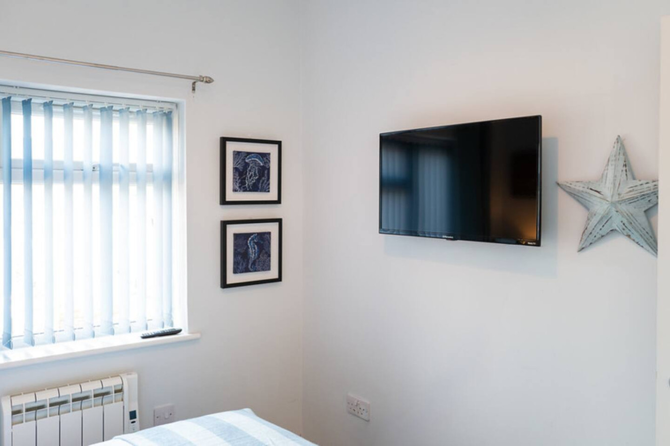 2BR Home | Parking x3 | Walk to Docks & Station in 13 Charles Street - Property image 25 - VivreStays