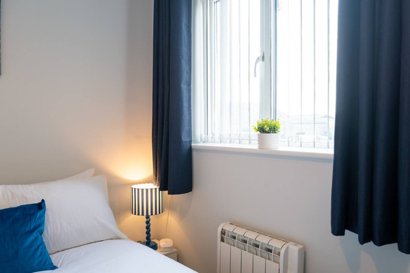 2BR Home | Parking x3 | Walk to Docks & Station in 13 Charles Street - Property image 17 - VivreStays