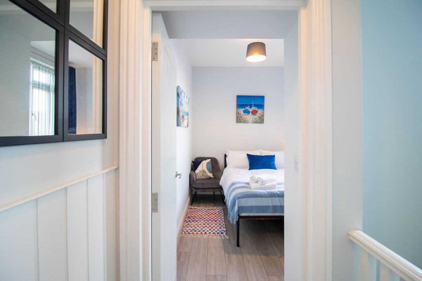 2BR Home | Parking x3 | Walk to Docks & Station in 13 Charles Street - Property image 6 - VivreStays