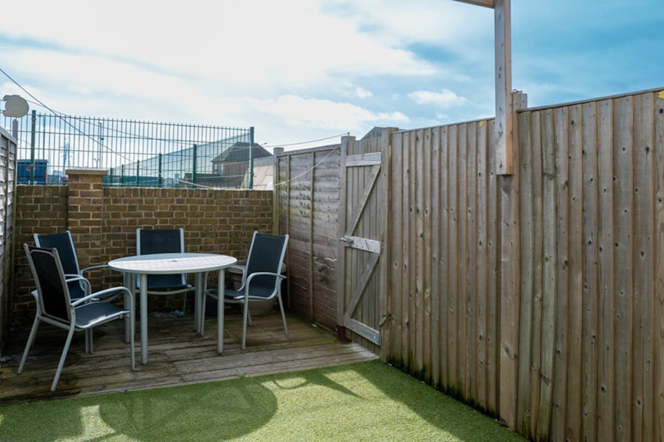 2BR Home | Parking x3 | Walk to Docks & Station in 13 Charles Street - Property image 37 - VivreStays