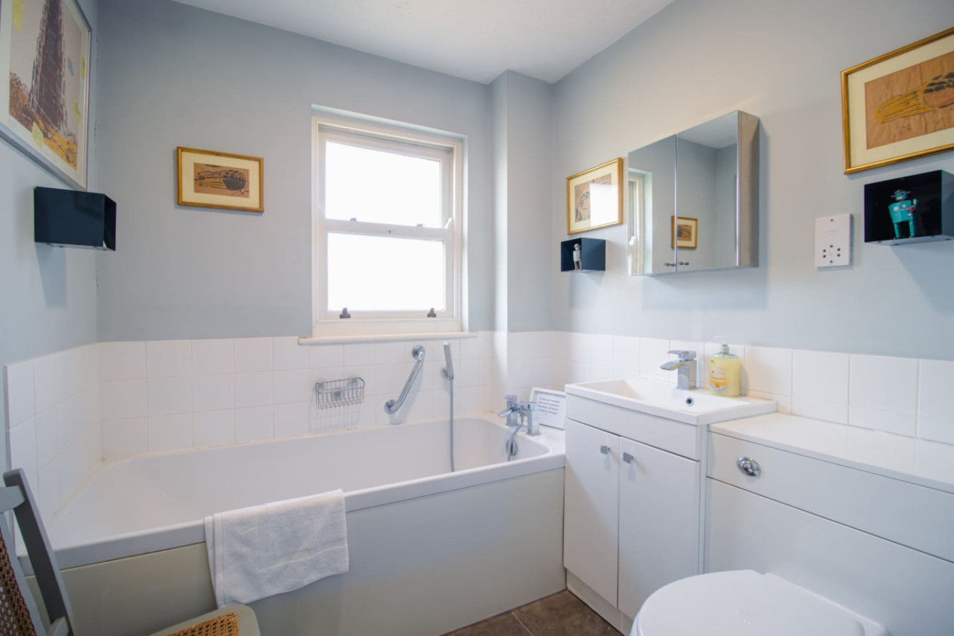 Cozy Home Near Quay with Parking and garden in 1 Lammas Gate, Abbey Street - Property image 52 - VivreStays