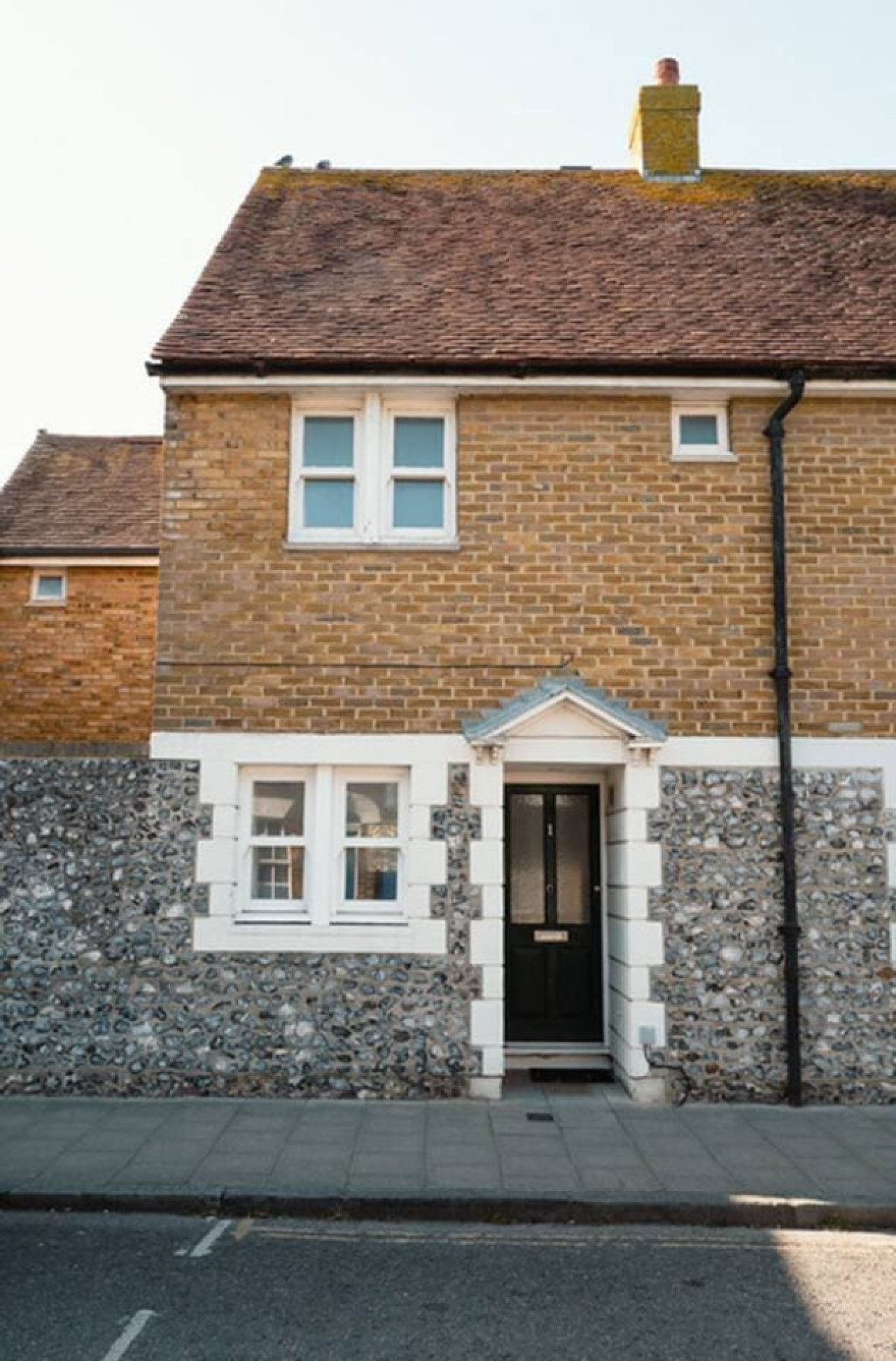 Cozy Home Near Quay with Parking and garden in 1 Lammas Gate, Abbey Street - Property image 2 - VivreStays