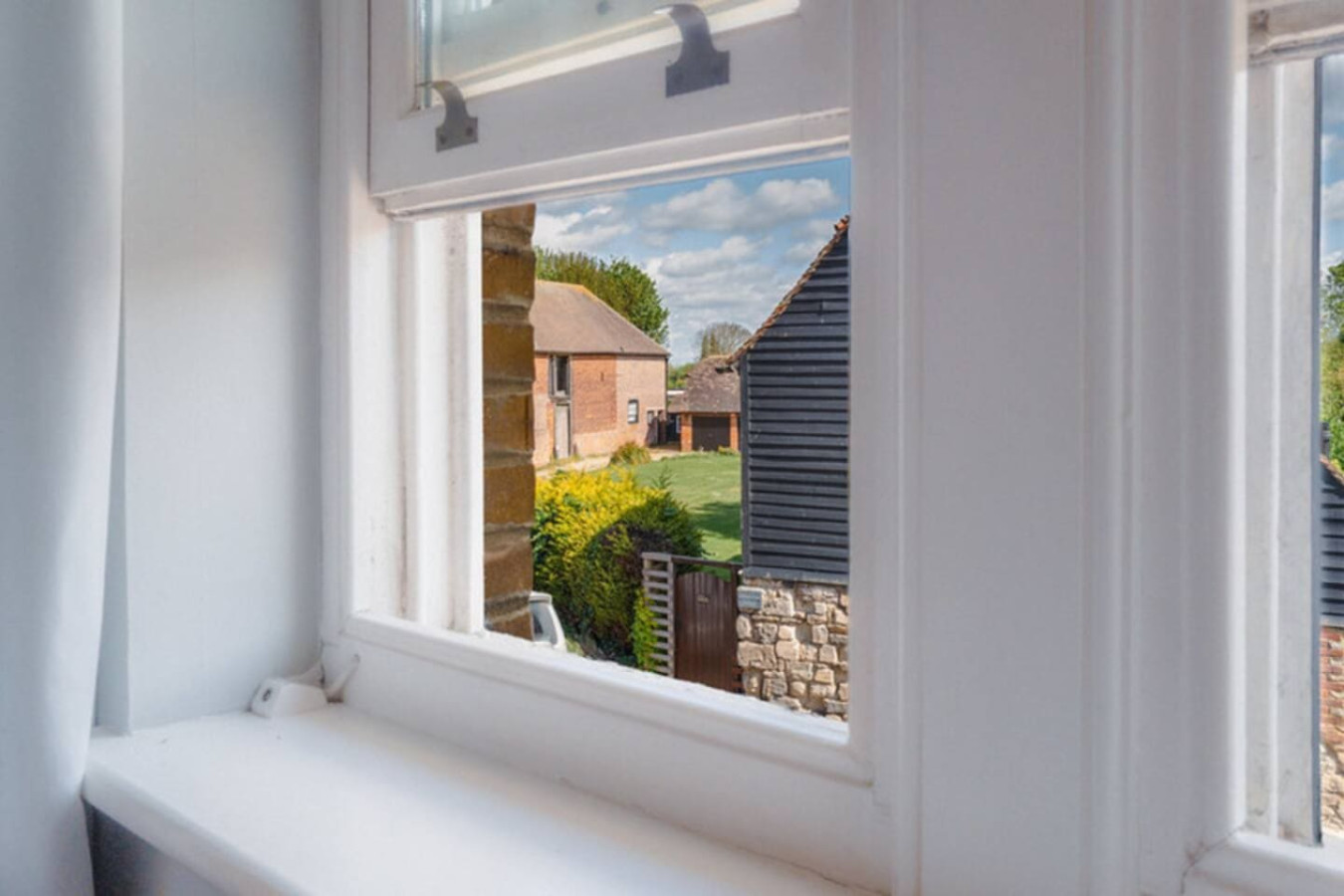 Cozy Home Near Quay with Parking and garden in 1 Lammas Gate, Abbey Street - Property image 16 - VivreStays