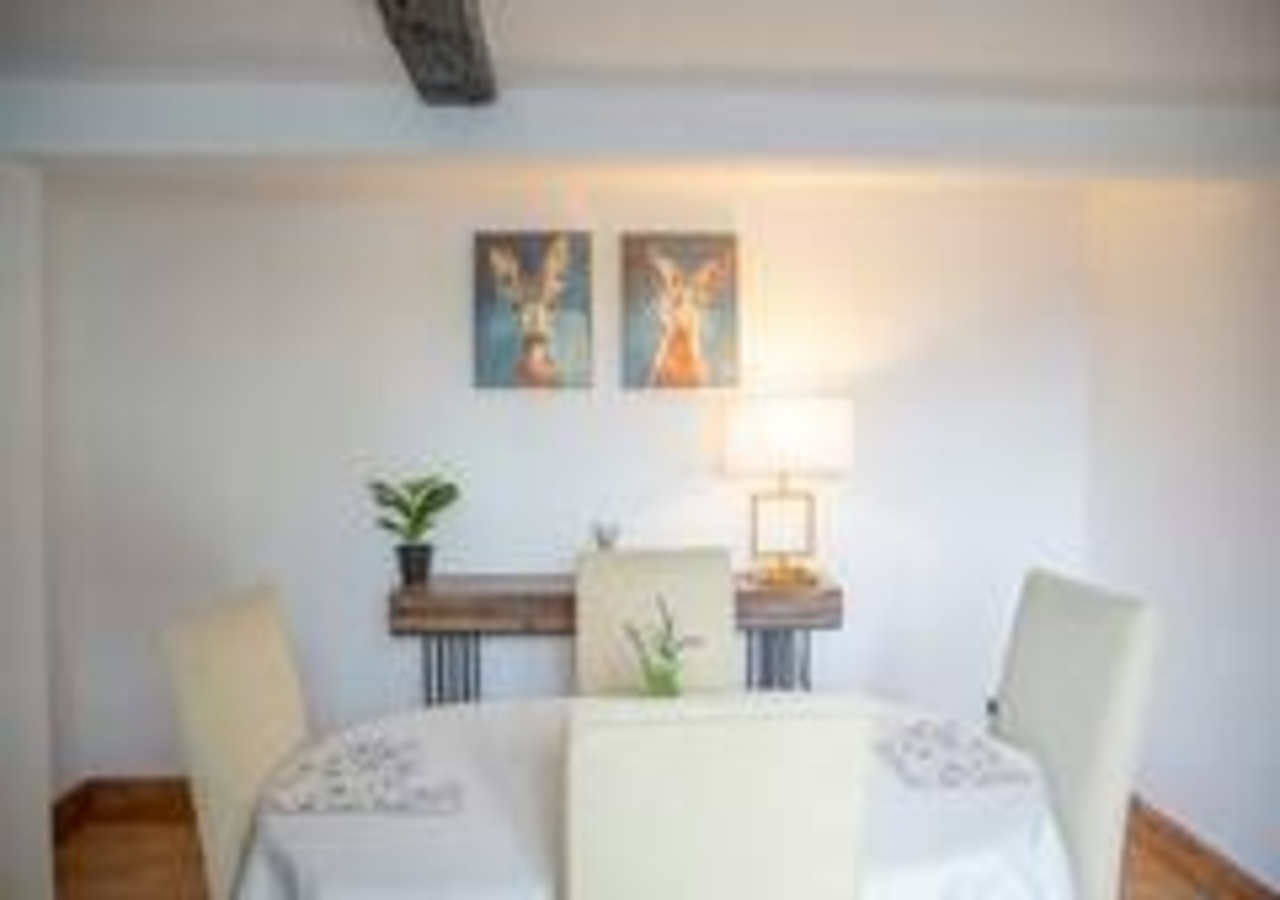 Pet-Friendly Kent Stay | Families & Contractors in 438 New Hythe Lane - Property image 26 - VivreStays