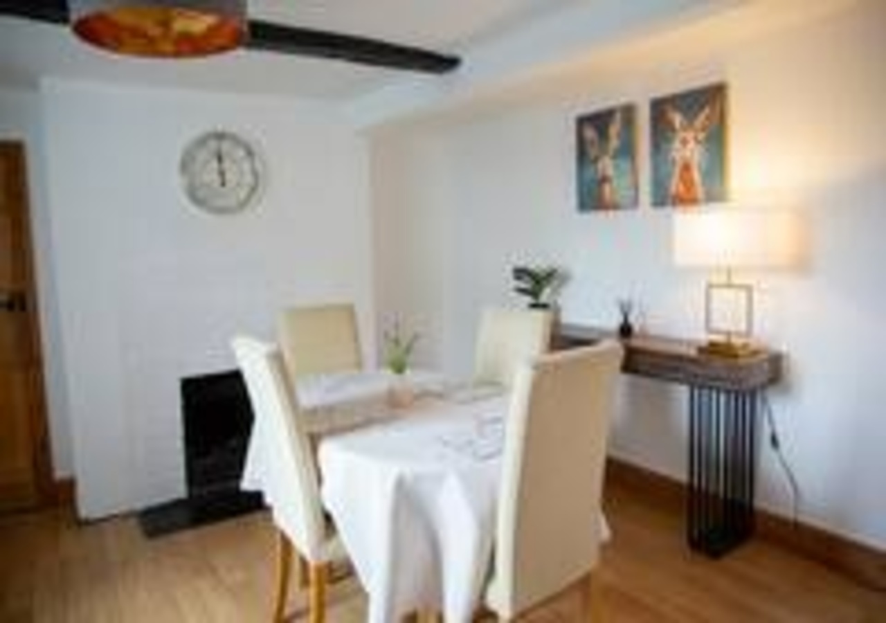 Pet-Friendly Kent Stay | Families & Contractors in 438 New Hythe Lane - Property image 25 - VivreStays