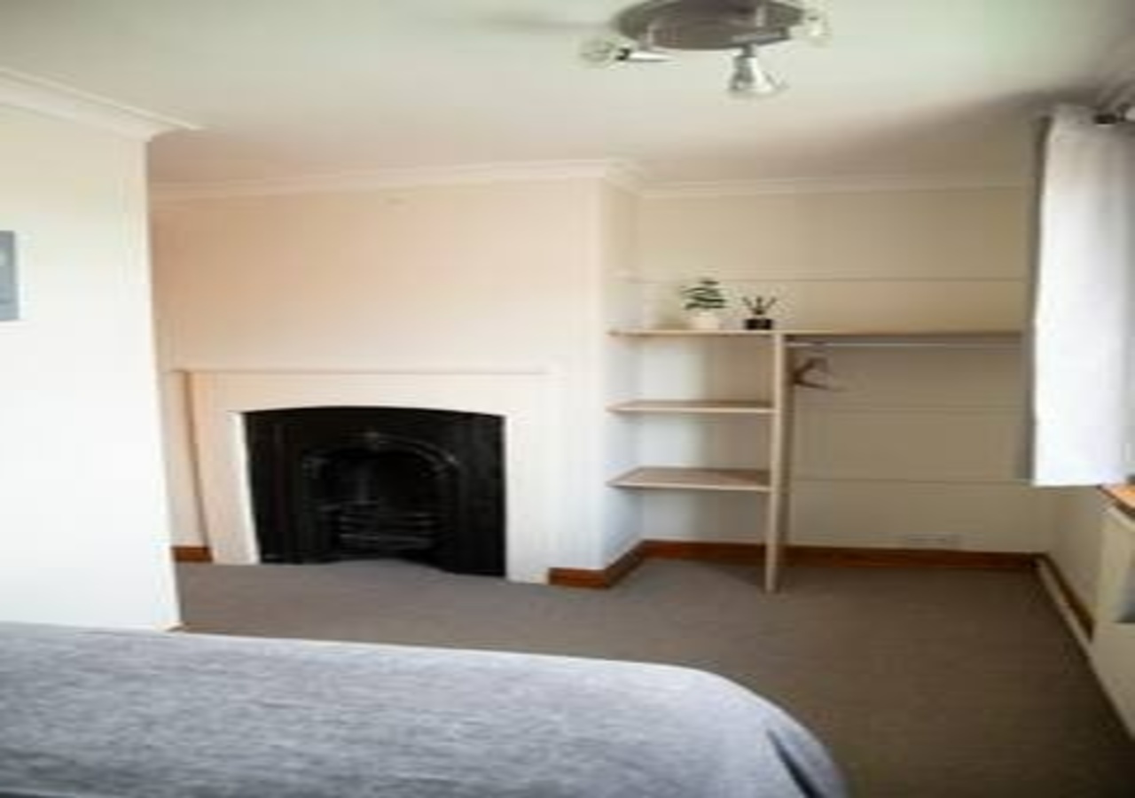 Pet-Friendly Kent Stay | Families & Contractors in 438 New Hythe Lane - Property image 24 - VivreStays