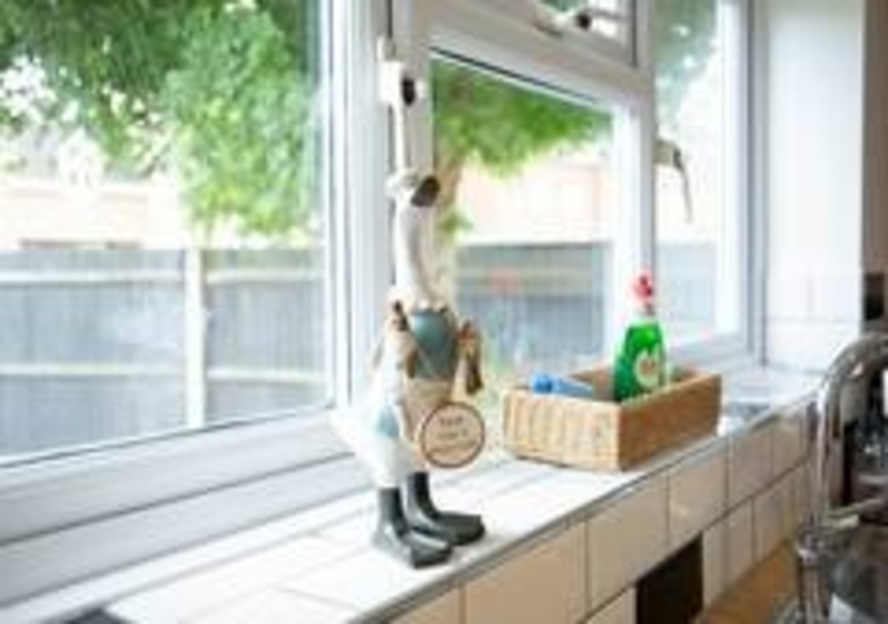 Pet-Friendly Kent Stay | Families & Contractors in 438 New Hythe Lane - Property image 41 - VivreStays