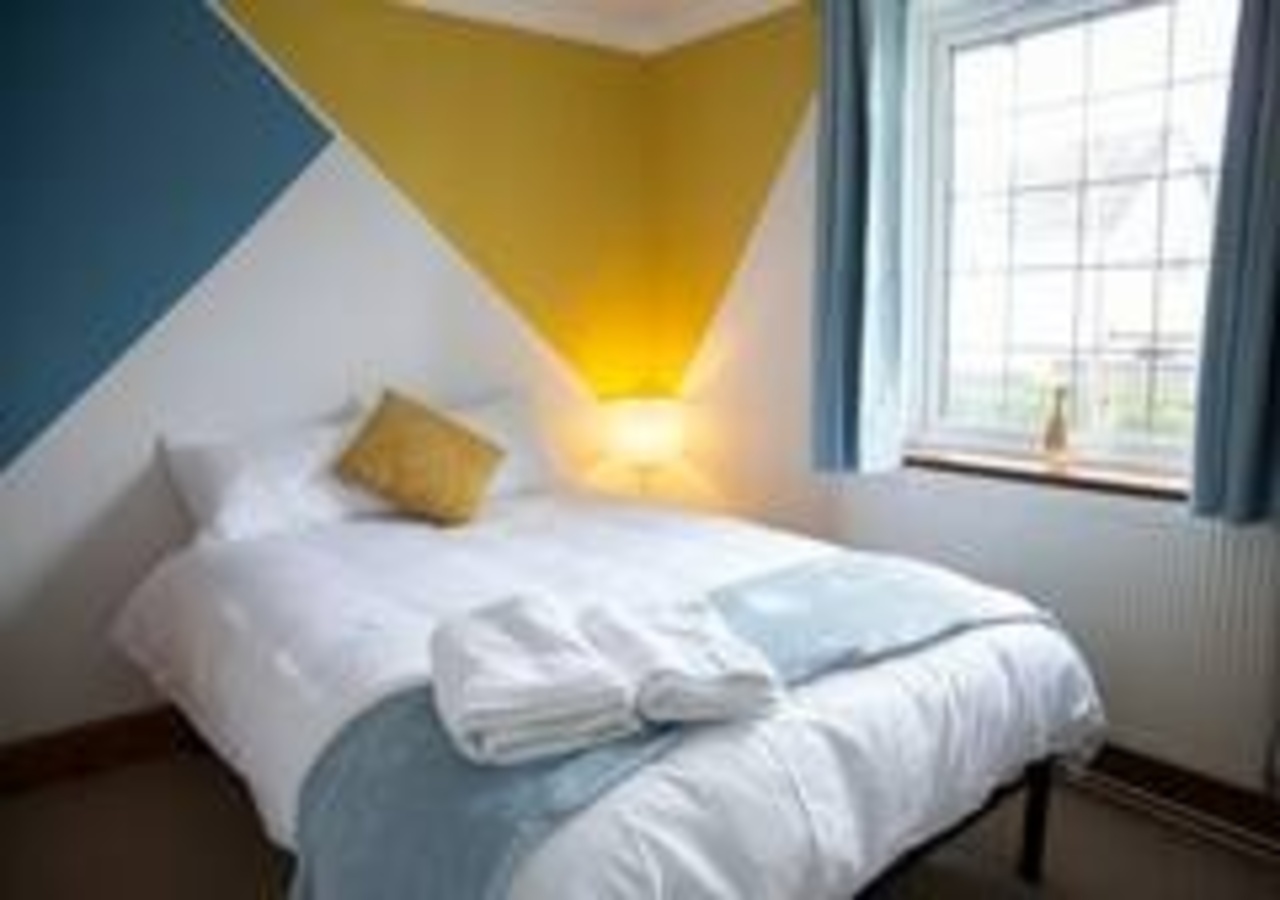 Pet-Friendly Kent Stay | Families & Contractors in 438 New Hythe Lane - Property image 21 - VivreStays