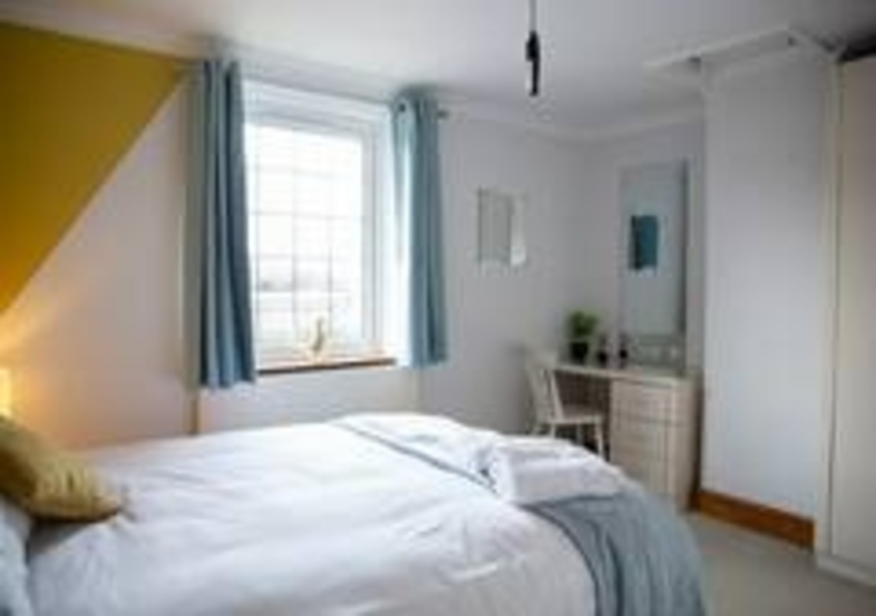 Pet-Friendly Kent Stay | Families & Contractors in 438 New Hythe Lane - Property image 22 - VivreStays