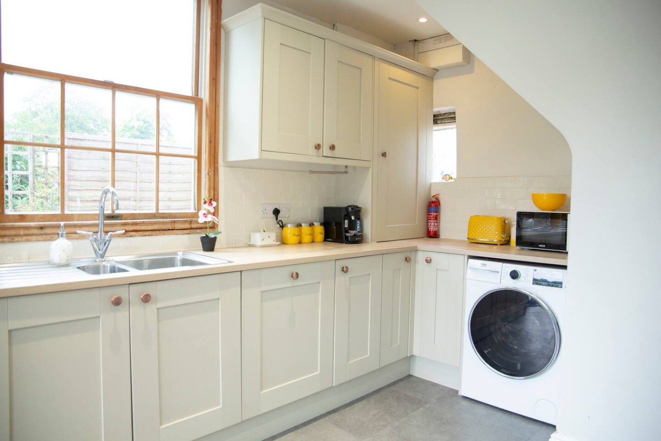 Honey pot house by Sheppey Stays - 3bed 1 bath in 40 Lower Fant Road - Property image 35 - VivreStays