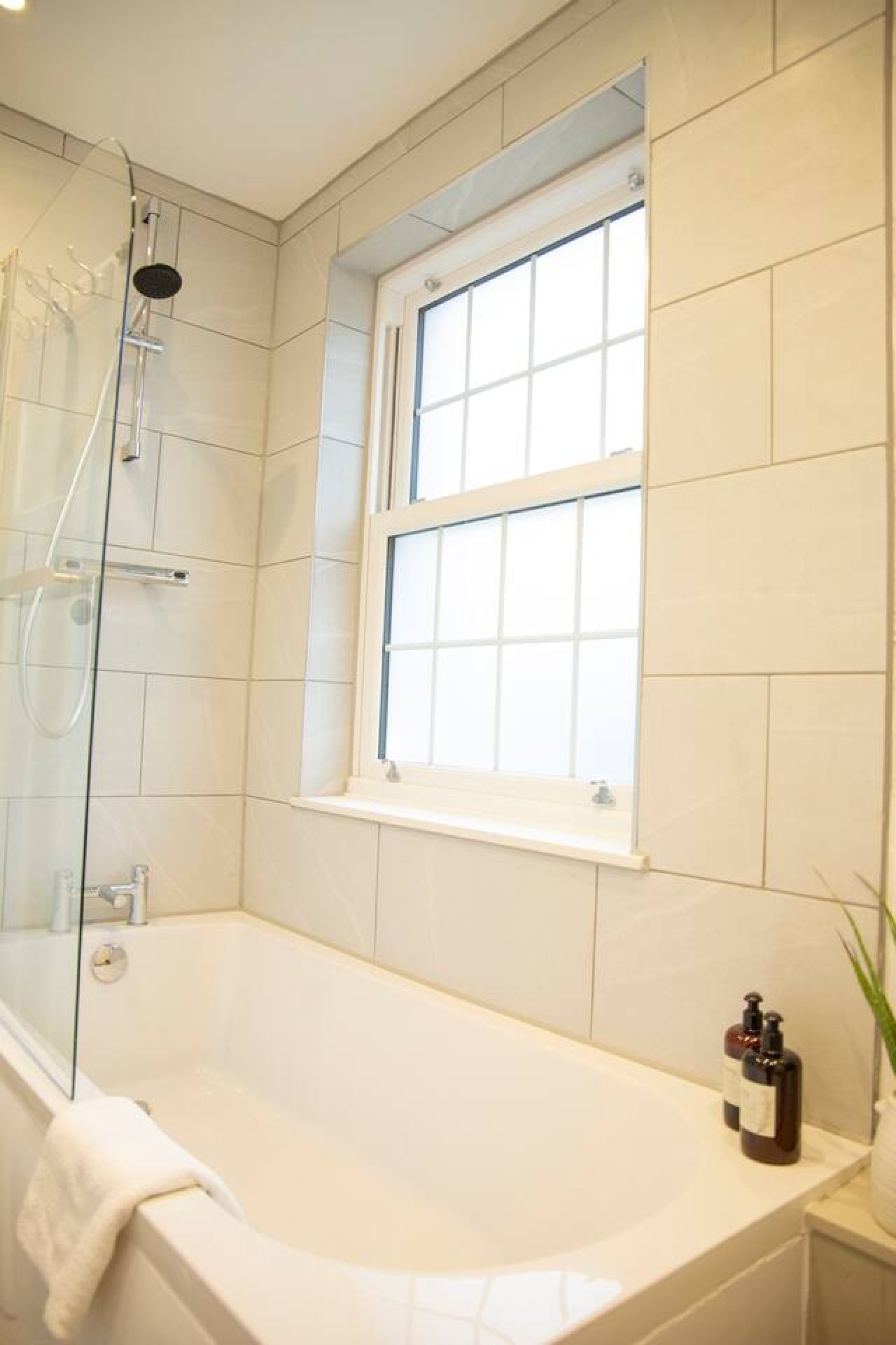 Honey pot house by Sheppey Stays - 3bed 1 bath in 40 Lower Fant Road - Property image 12 - VivreStays
