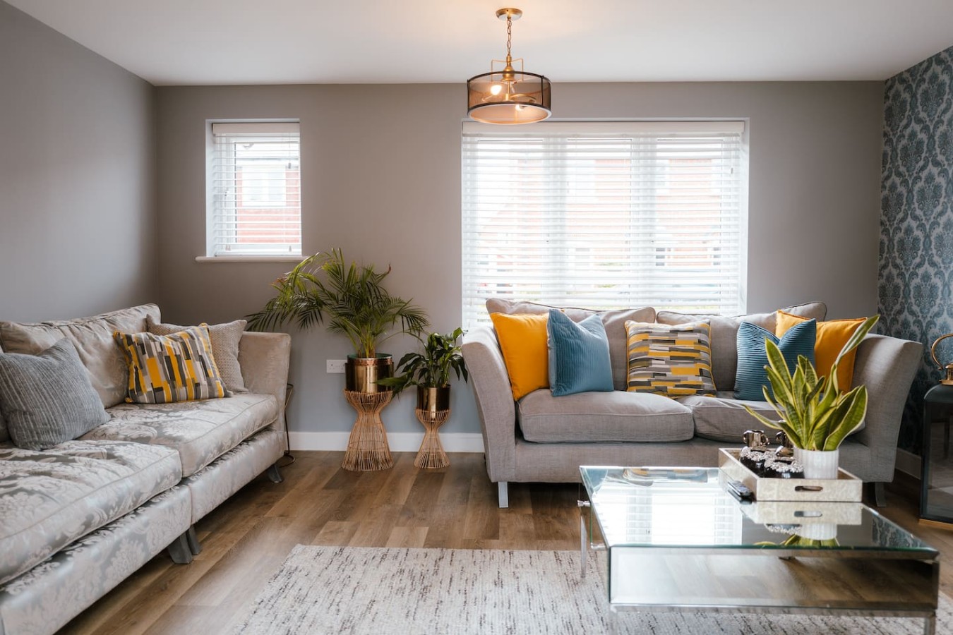 Geometric House - 5 Beds Maidstone - sleeps 10 in 13 Coleman Way - Property image 3 - VivreStays