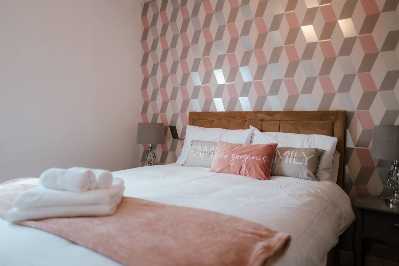 Geometric House - 5 Beds Maidstone - sleeps 10 in 13 Coleman Way - Property image 24 - VivreStays