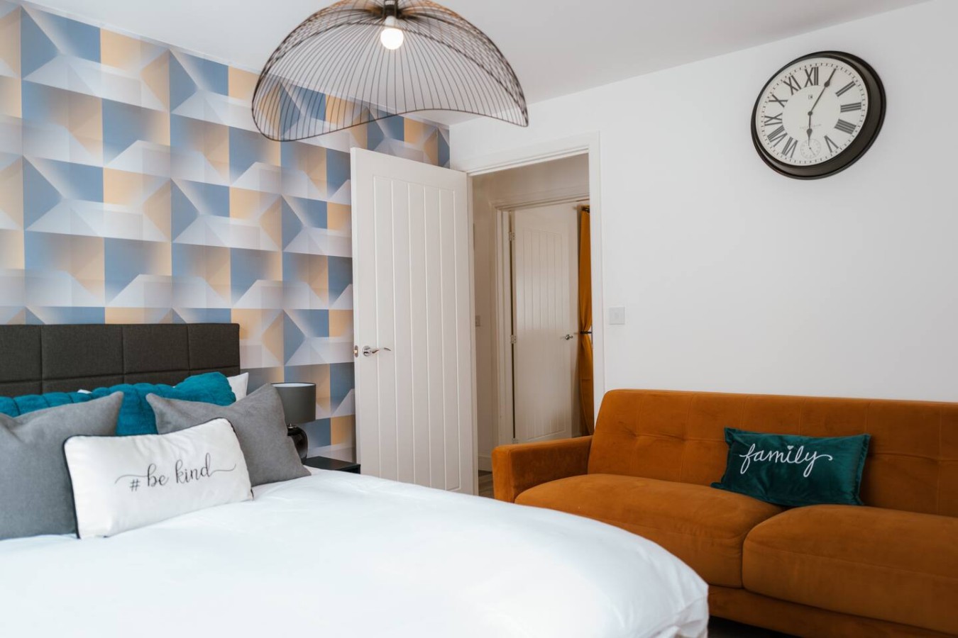 Geometric House - 5 Beds Maidstone - sleeps 10 in 13 Coleman Way - Property image 29 - VivreStays
