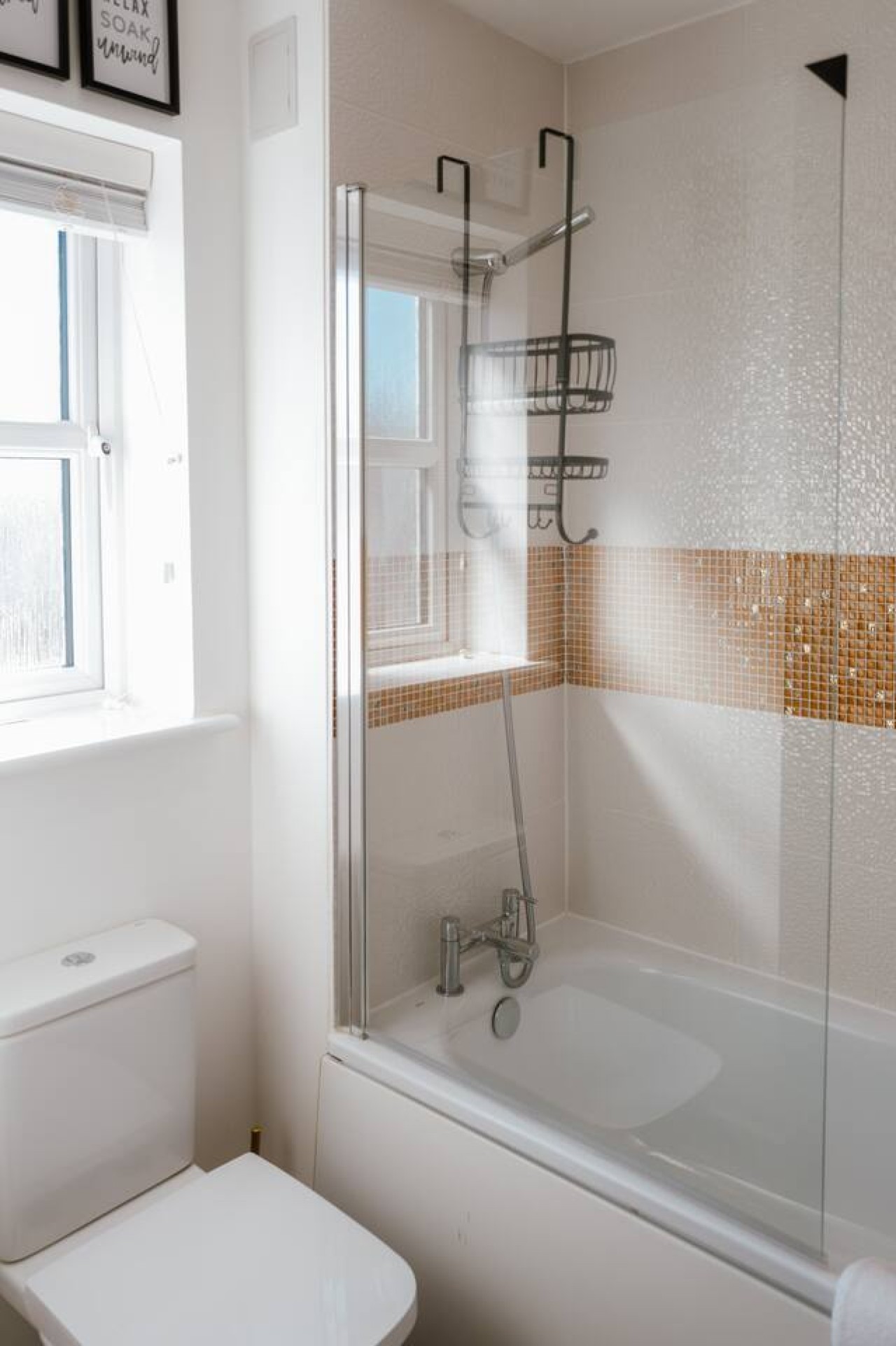 Geometric House - 5 Beds Maidstone - sleeps 10 in 13 Coleman Way - Property image 11 - VivreStays