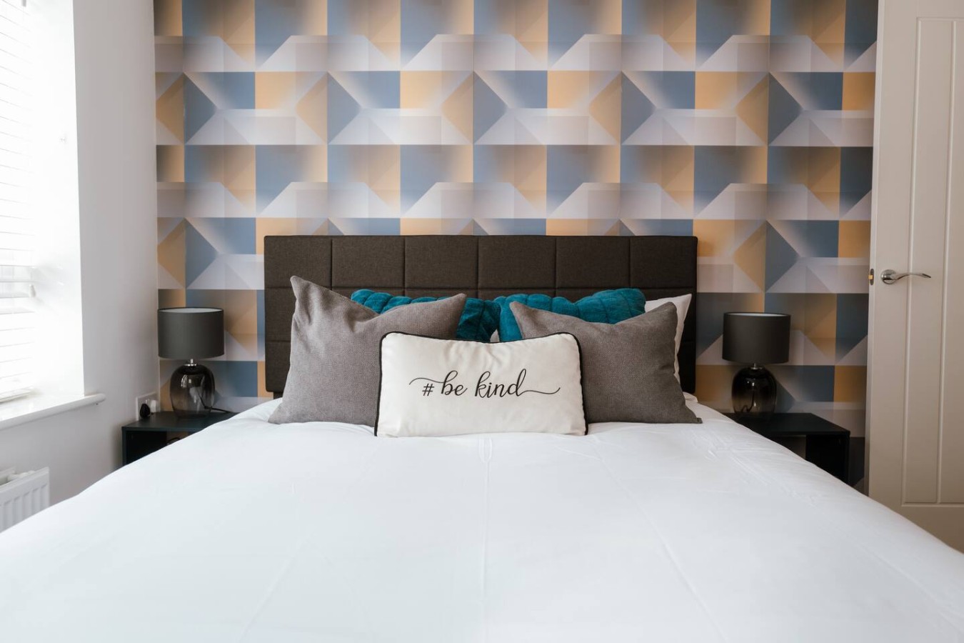 Geometric House - 5 Beds Maidstone - sleeps 10 in 13 Coleman Way - Property image 28 - VivreStays