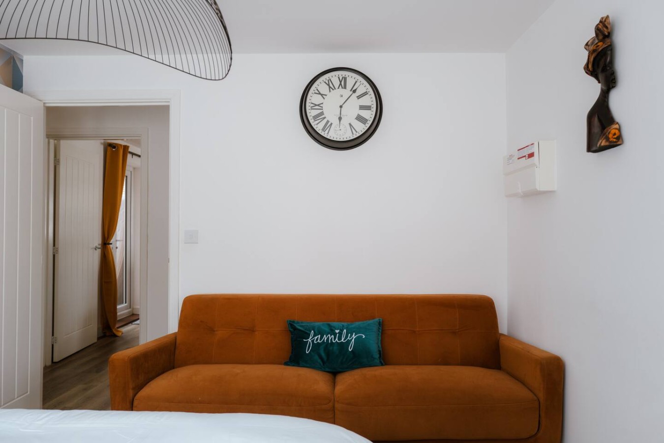 Geometric House - 5 Beds Maidstone - sleeps 10 in 13 Coleman Way - Property image 26 - VivreStays