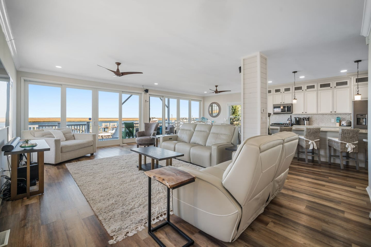 Brigantine Bay Breeze! Sleeps 16