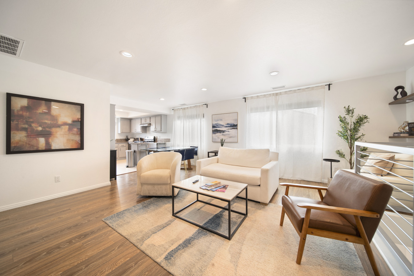 Coastal Escape With Fully Equipped Kitchen - Inviting Retreat - Torrance, CA