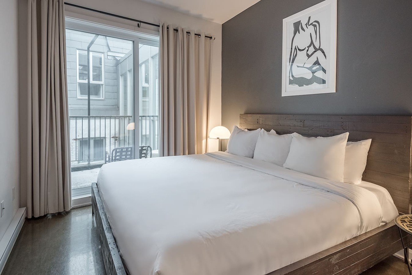 Luxurious Terrace And Soaring Ceilings - Exquisite Old Montreal Retreat - Montreal