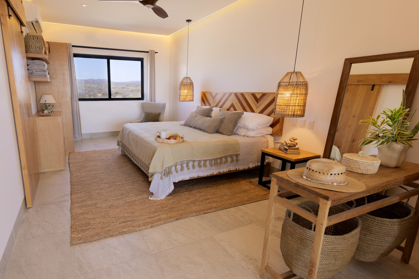Casa del Mar · Oceanview Villa · 4 Suites