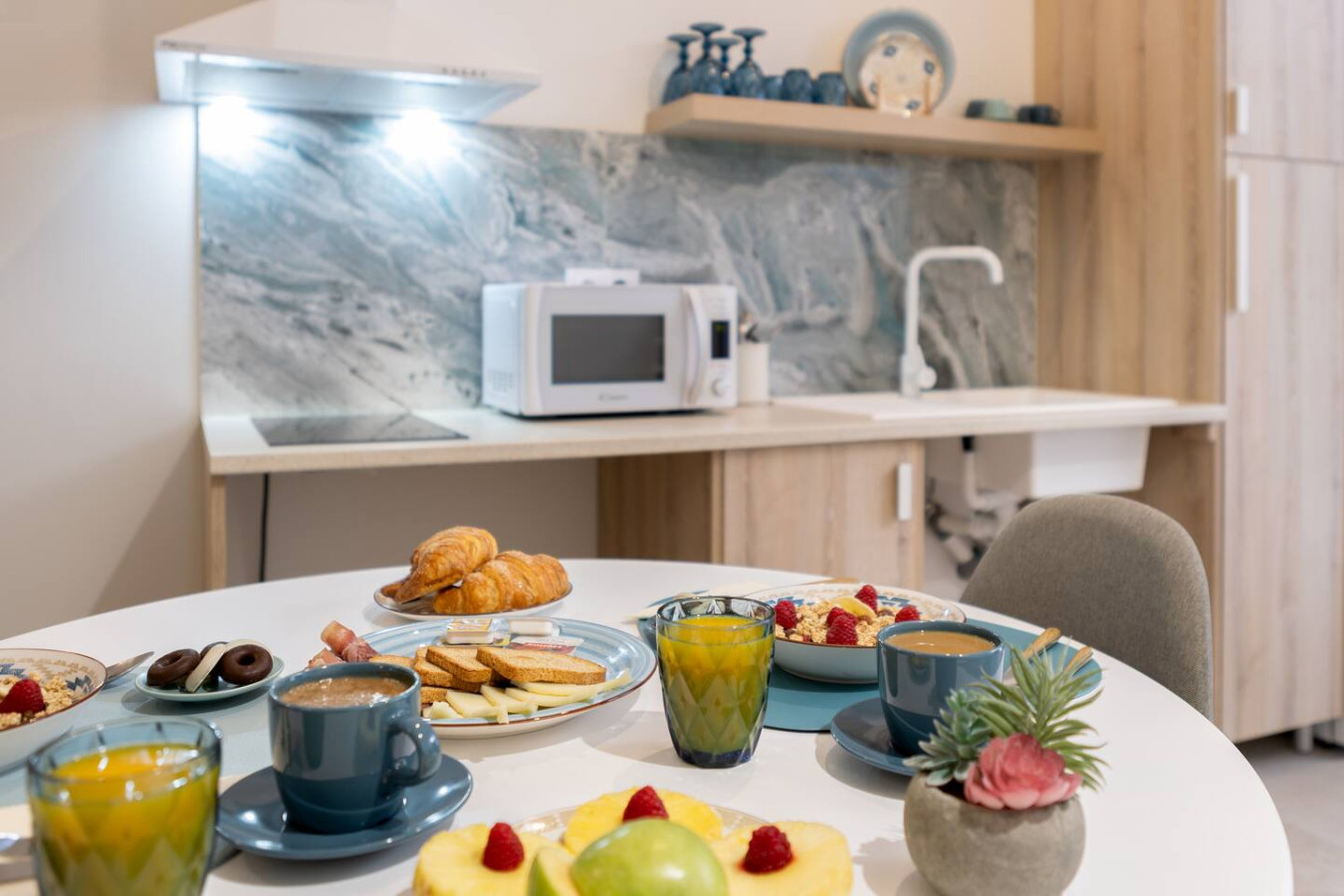 Appartement le long de l'avenue du Port · 2, foto 3