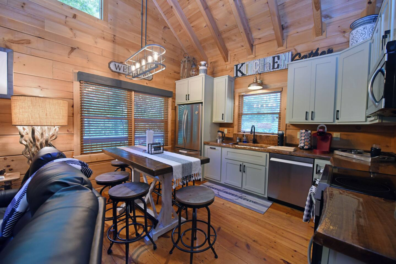 Elegant Escape Luxury 3BR Cabin w/ Firepits & Decks | Cherry Log GA 4
