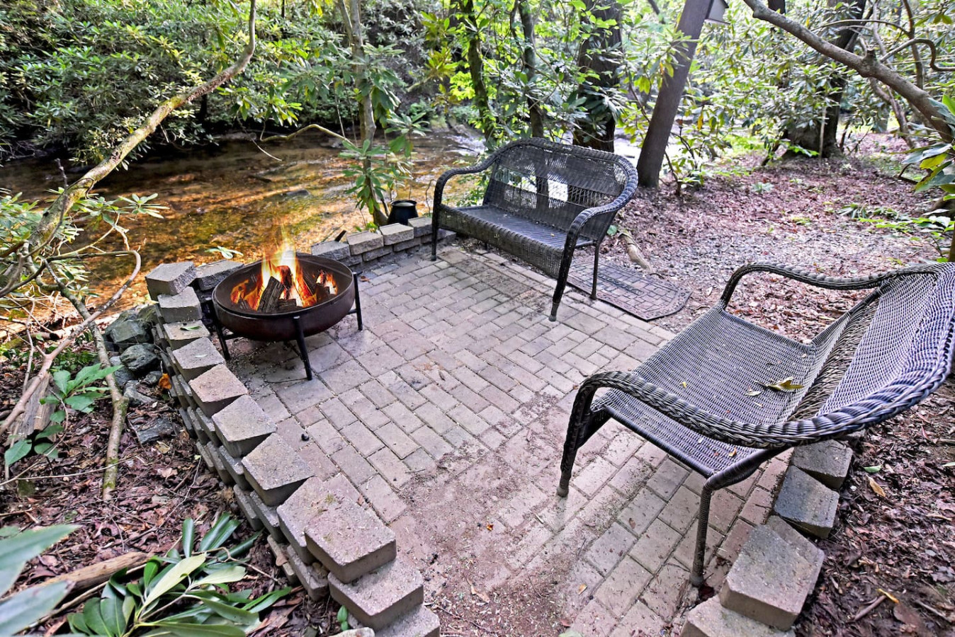 Riverbend Den | 2BR Creekfront Cabin Rental | Blue Ridge GA | Creekfront Living 3