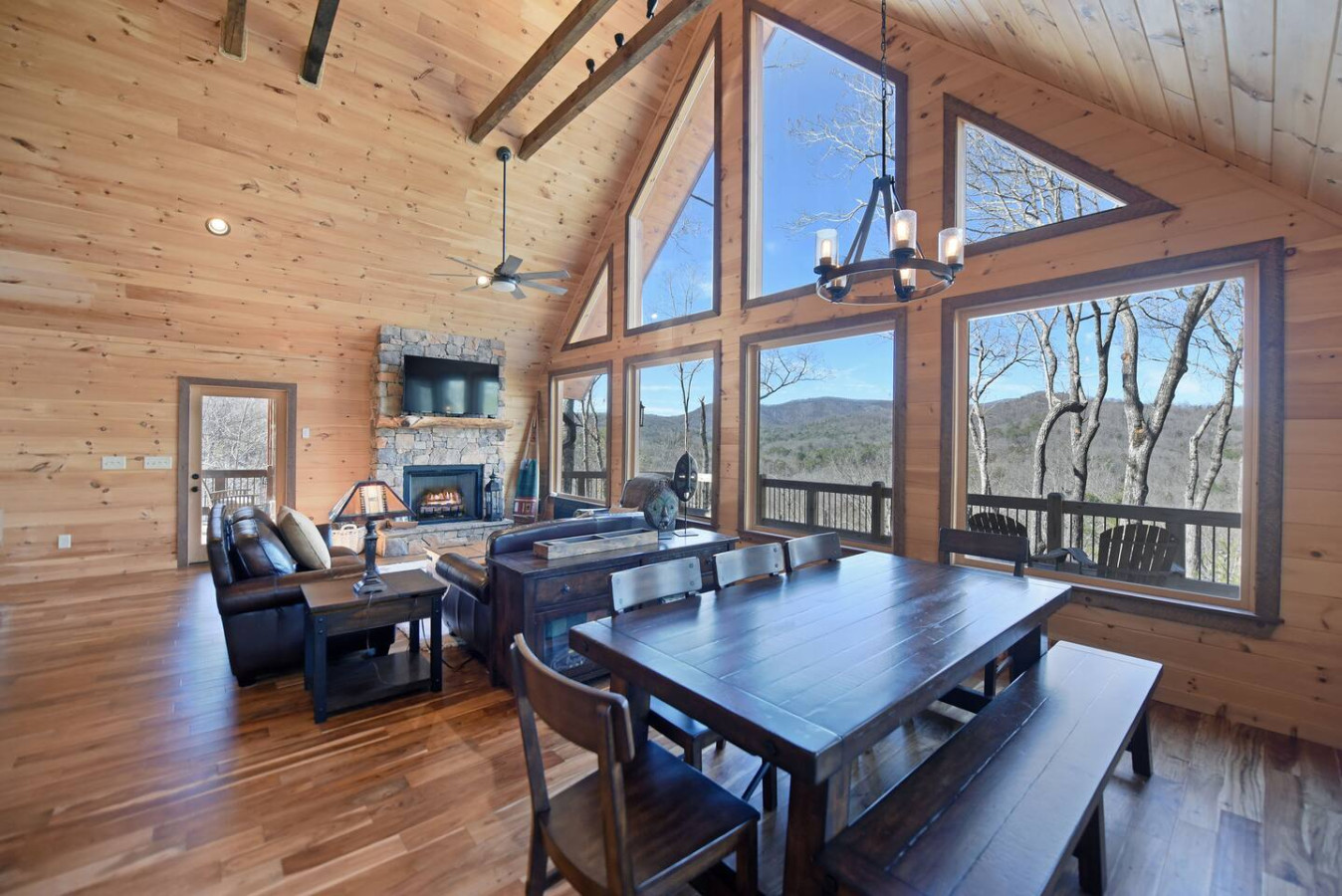 Stoneman Lodge | 4BR Luxury Cabin Rental | Blue Ridge GA | Hot Tub & Mountain Views 3