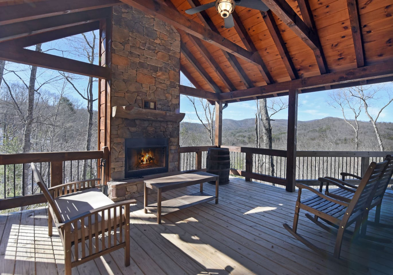 Stoneman Lodge | 4BR Luxury Cabin Rental | Blue Ridge GA | Hot Tub & Mountain Views 2