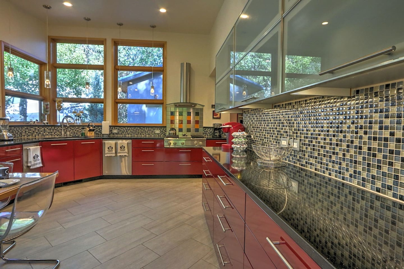 Well equipped kitchen
