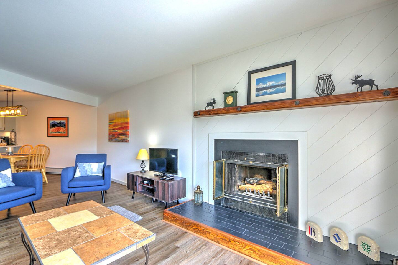 Living room with fireplace