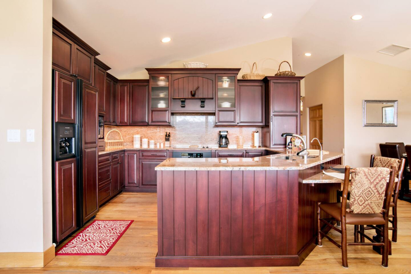 Well equipped kitchen