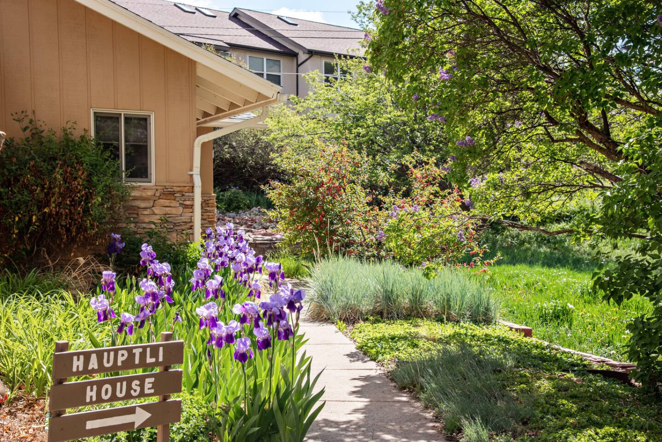 Comfortable Mtn Home Near Dwntwn Glenwood & Pools!