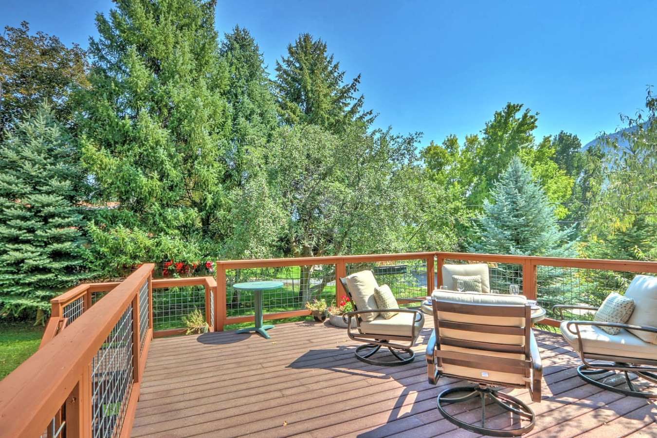 Spacious deck overlooking large yard