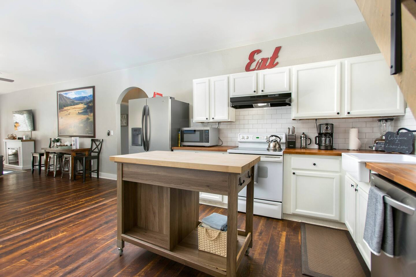 Historical, Renovated Home In Downtown, Near Pools