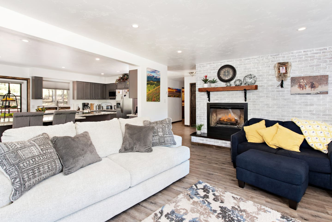 Living room with gas fireplace