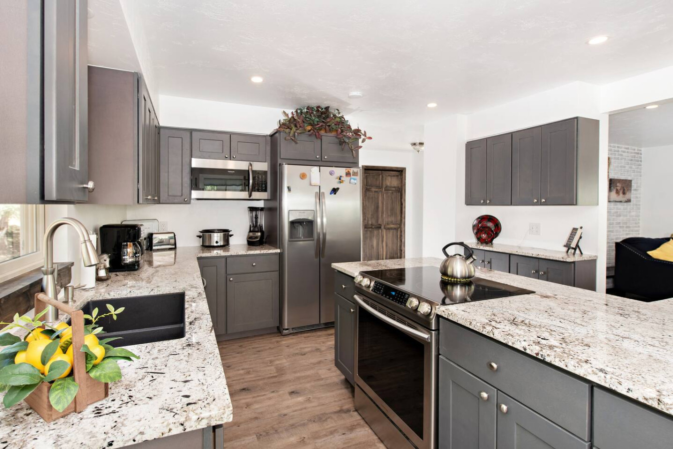 Well equipped kitchen