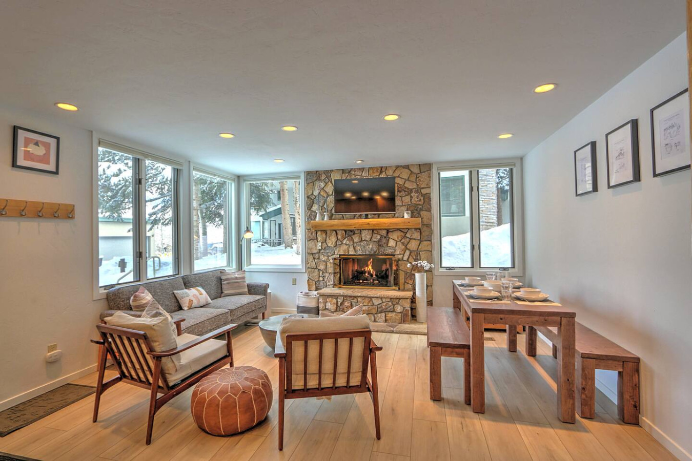 Modern MTN Condo w/ Pool, Hot Tub, Walk 2 Base VLG